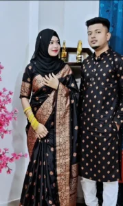 বেনারসি সিল্ক শাড়ি+ব্লাউজ+পাঞ্জাবি - S4 (কালো)